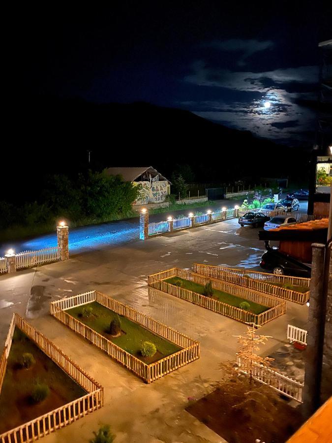 Nena Dashuri Agroturizem Peshkopi Exteriör bild