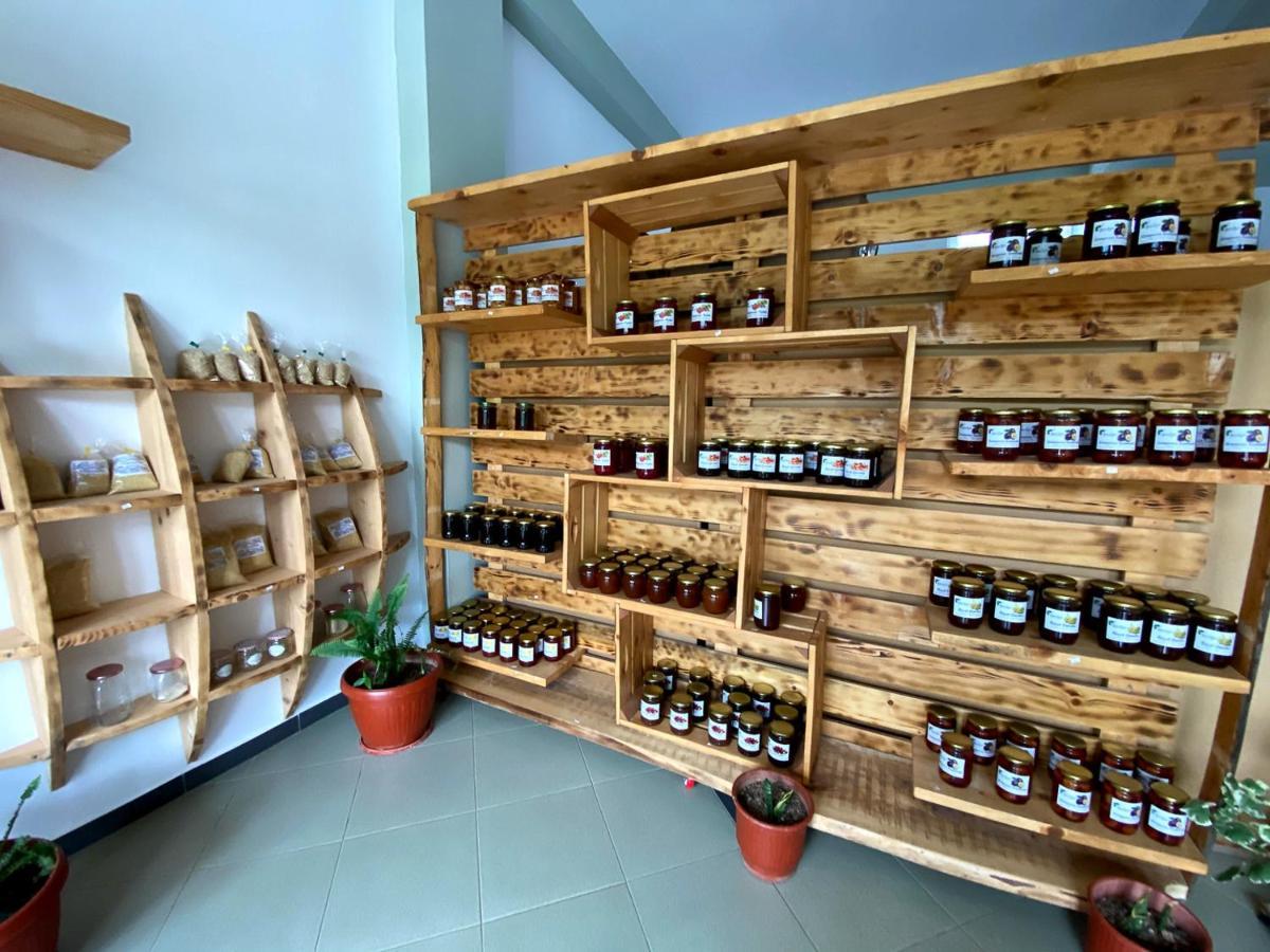 Nena Dashuri Agroturizem Peshkopi Exteriör bild
